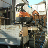 2011.2.4　既存建物の解体作業