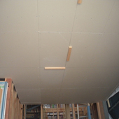 2011.3.29　車庫の天井捨て貼